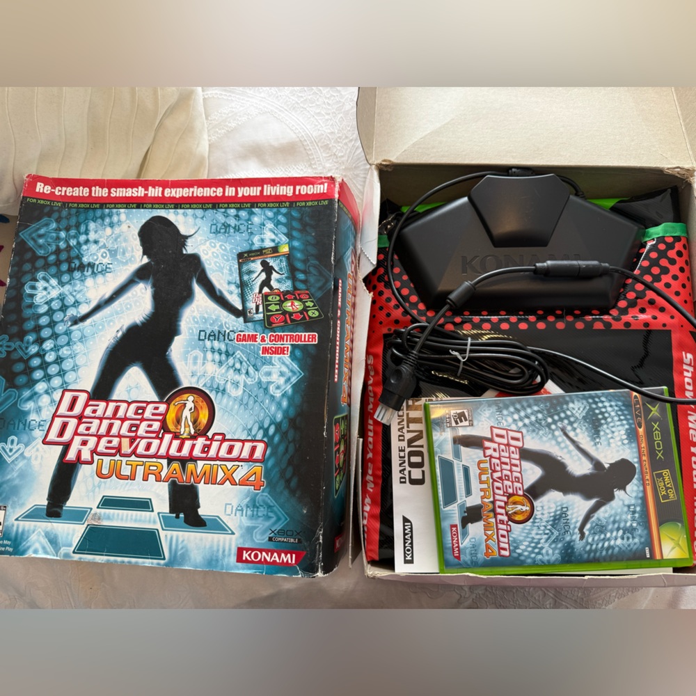Official Konami Wired XBOX DDR Dance Pad Mat and game DDR Ultramix 4
